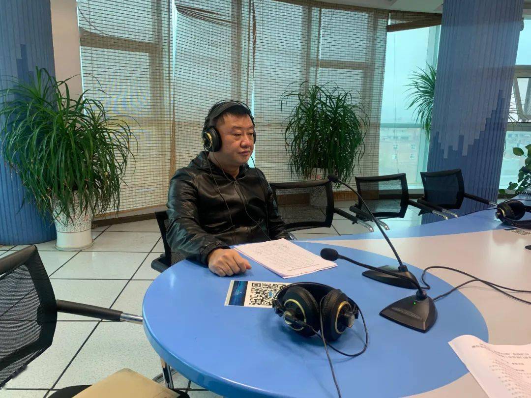 威信县人民政府上线昭通广播电视台《政风行风》热线直播节目_杨波