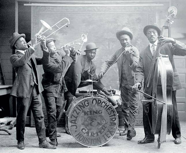 浮华背后还原一个真实的咆哮的20年代