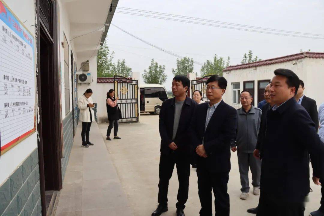 徐延杰到廉村镇调研脱贫攻坚工作_叶县