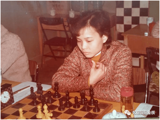 广州国际象棋棋坛名宿(11):邝幸姬(上)_女子