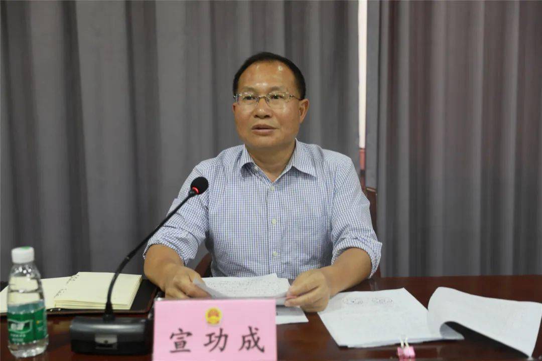 县人大常委会组织召开我县十四五规划编制征求代表意见座谈会