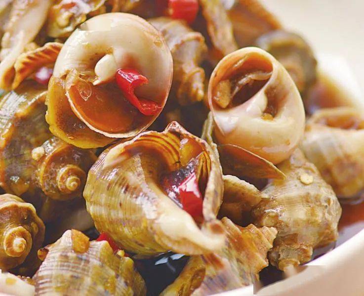 海鲜别只会清水煮,现在流行这种吃法,香辣鲜嫩,滋味十足_海螺