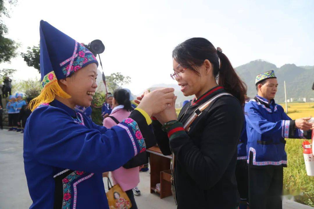 德保山歌升平女队图片