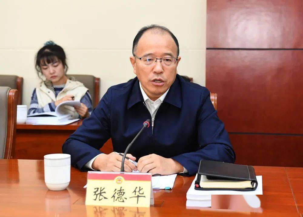 李洪云表示,"十四五"规划基本思路和相关专项规划编制符合玉溪实际