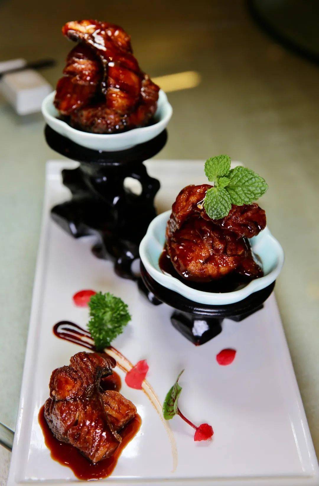 上海静安洲际酒店翠庭中餐厅推出秋季菜各种蟹味等着您