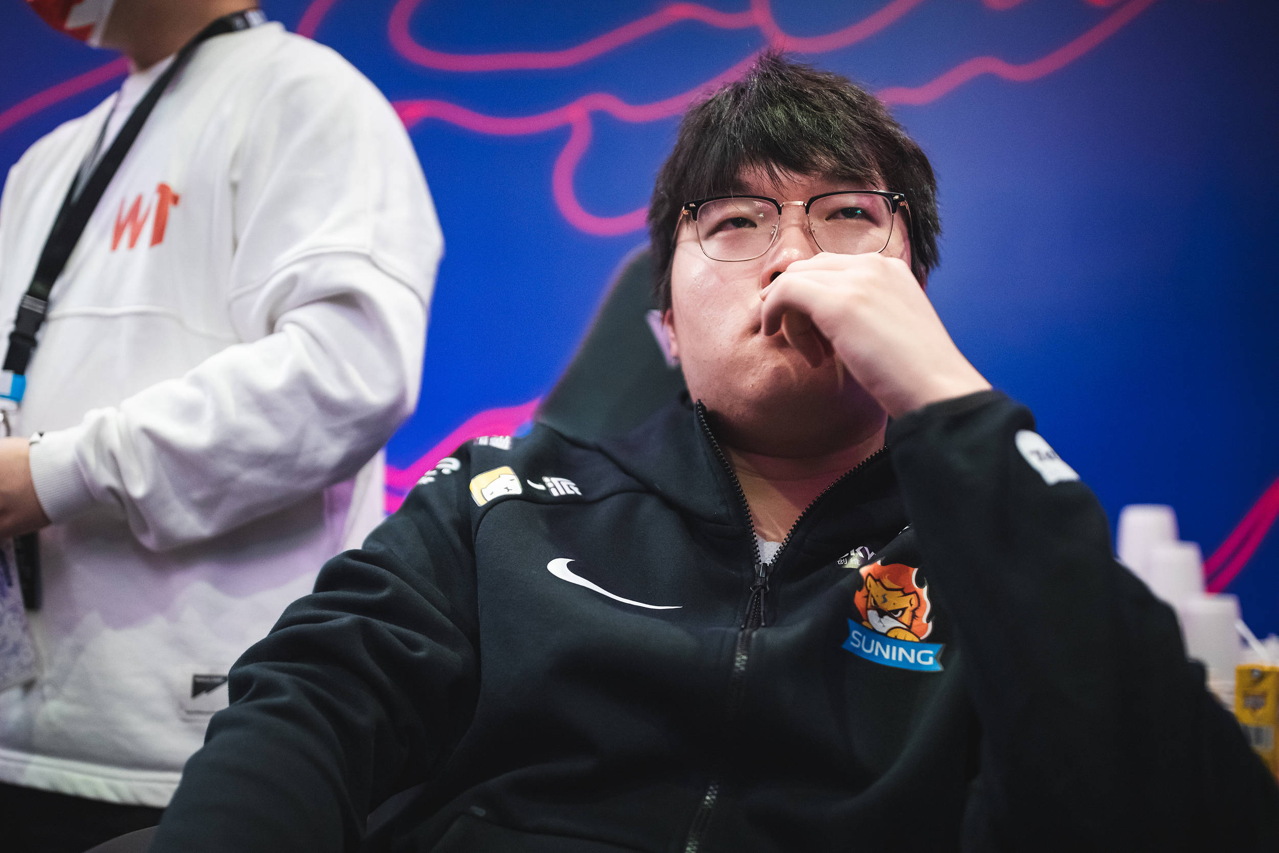 体坛联播|sn战队bin誓言明年夺冠,巴萨西甲4轮不胜_手机搜狐网