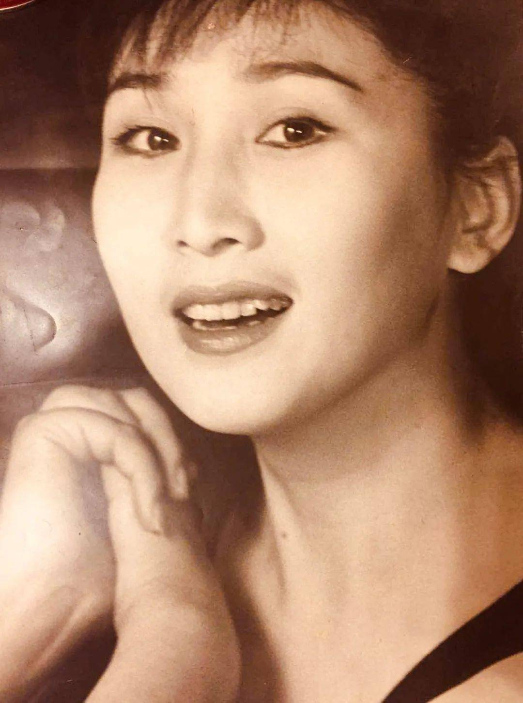 岁月流金"春光美"《最美文化人》本期嘉宾 许丽丽_手机搜狐网