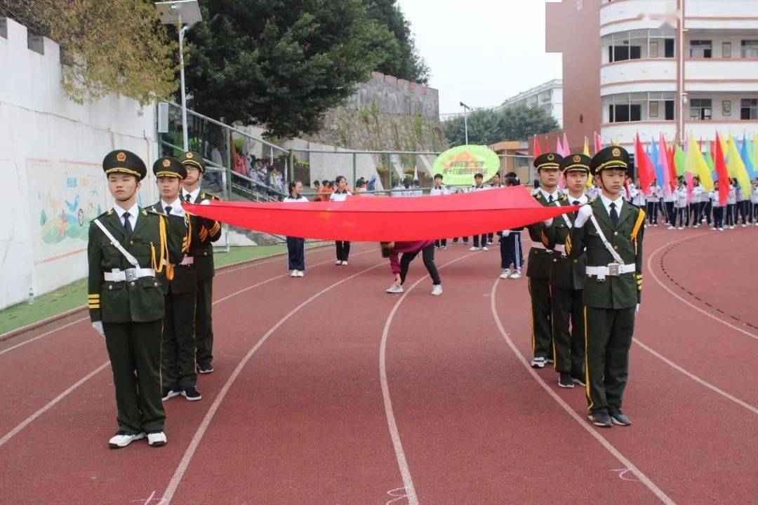 运动赛场展雄姿,校运健儿竞风流—赣县二中举行第十九届田径运动会