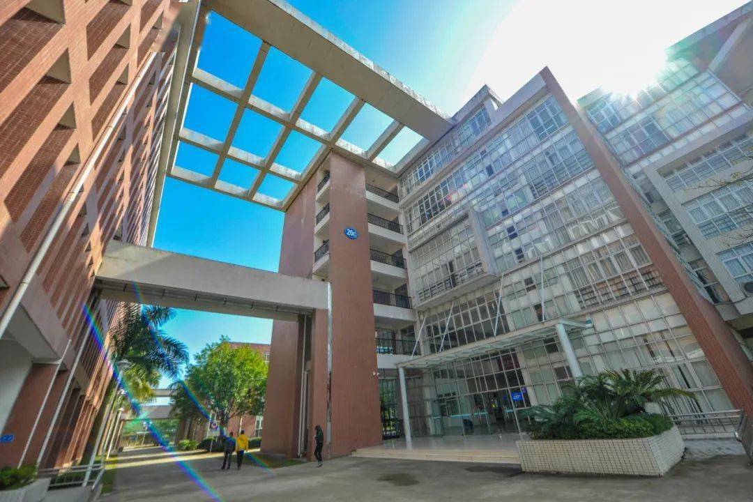 华南农业大学珠江学院教职工最新招聘公告