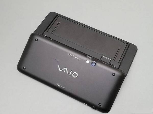 索尼爱立信vaio手机原型机曝光侧滑全键盘设计