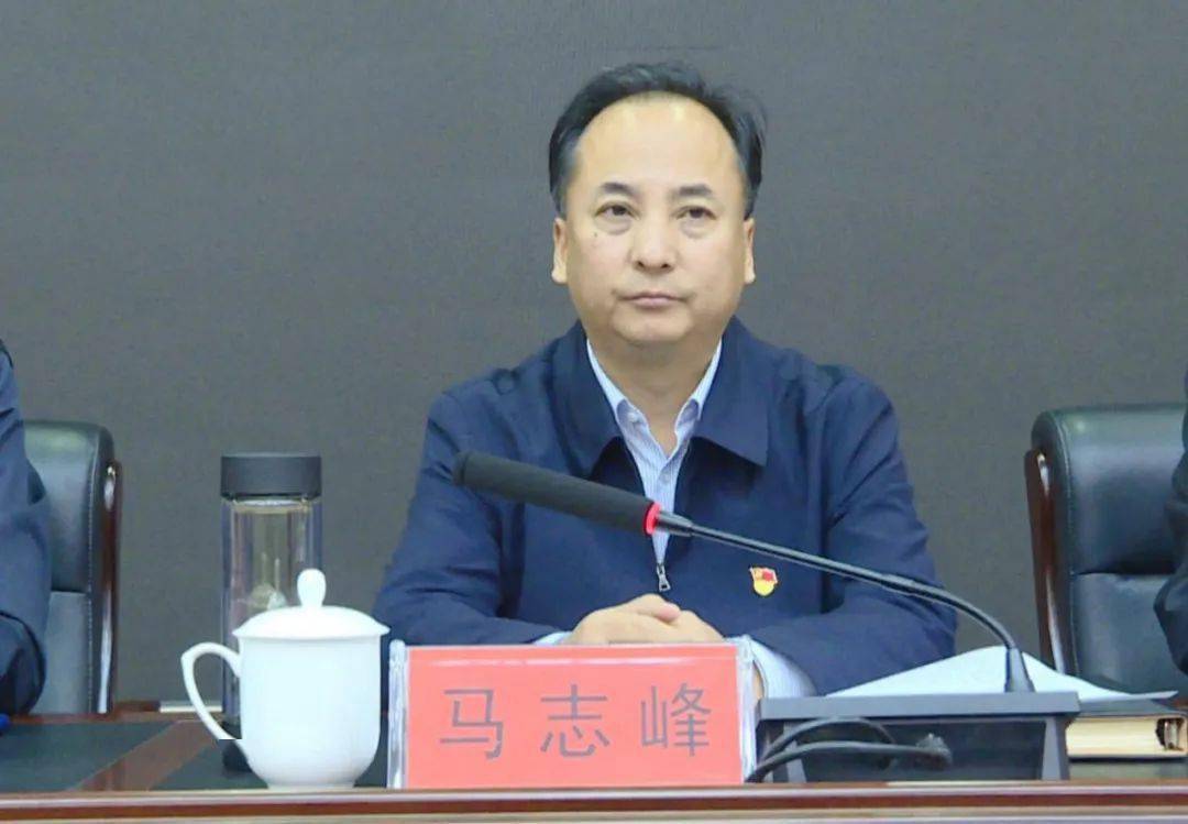 11月3日,新郑市召开脱贫攻坚工作加压促阵会,对全市脱贫攻坚工作进行