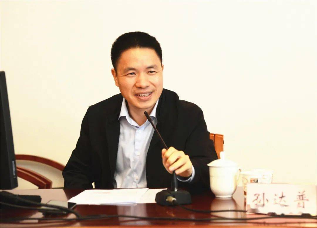 民建虹口区委主委谢榕榕,民进虹口区委副主委颜清