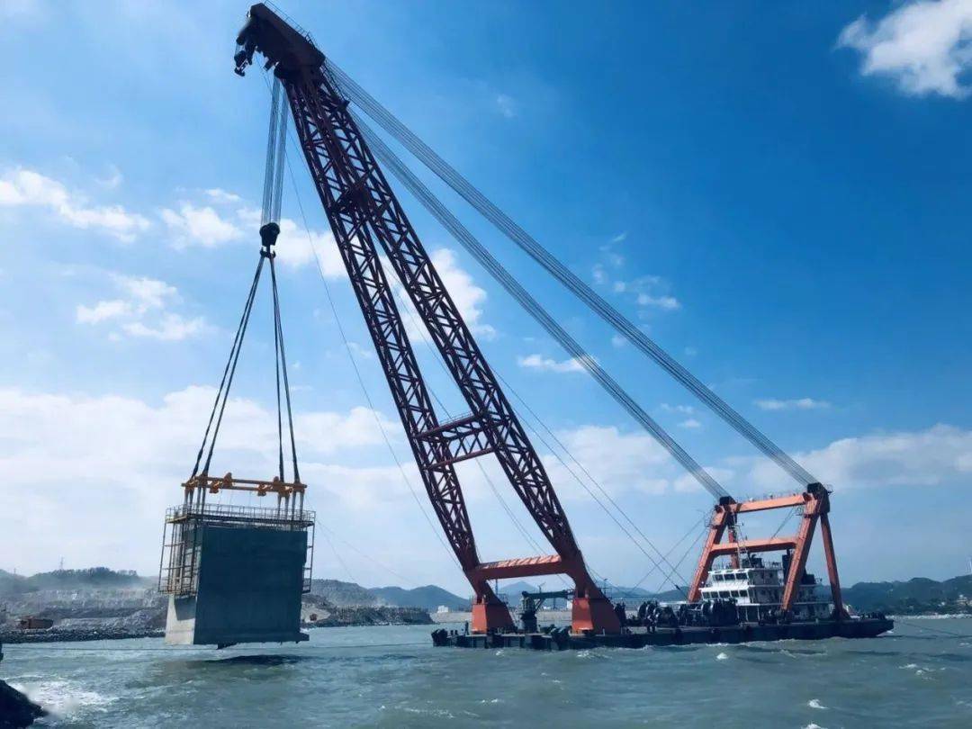 漳州核电3000吨级重件码头工程完成关键工序