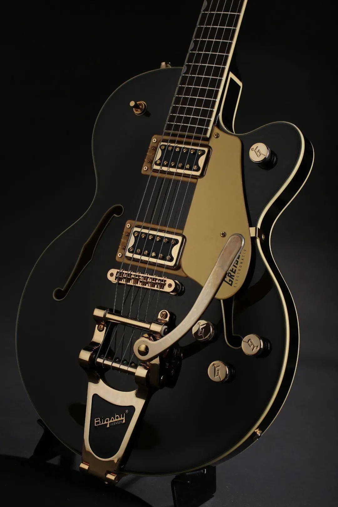 超酷黑金配色 | gretsch 半空心单缺角琴惊艳亮相_搜狐汽车_搜狐网
