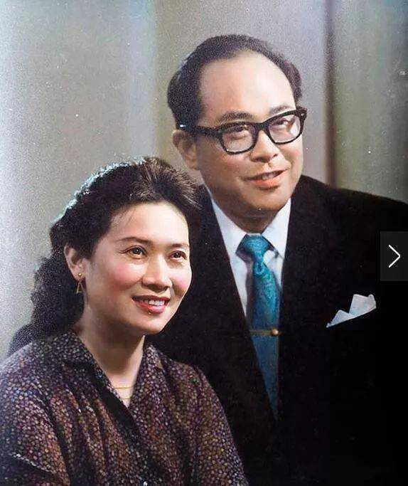朱逢博,1960年毕业于上海同济大学建筑系,中国著名歌唱表演艺术家