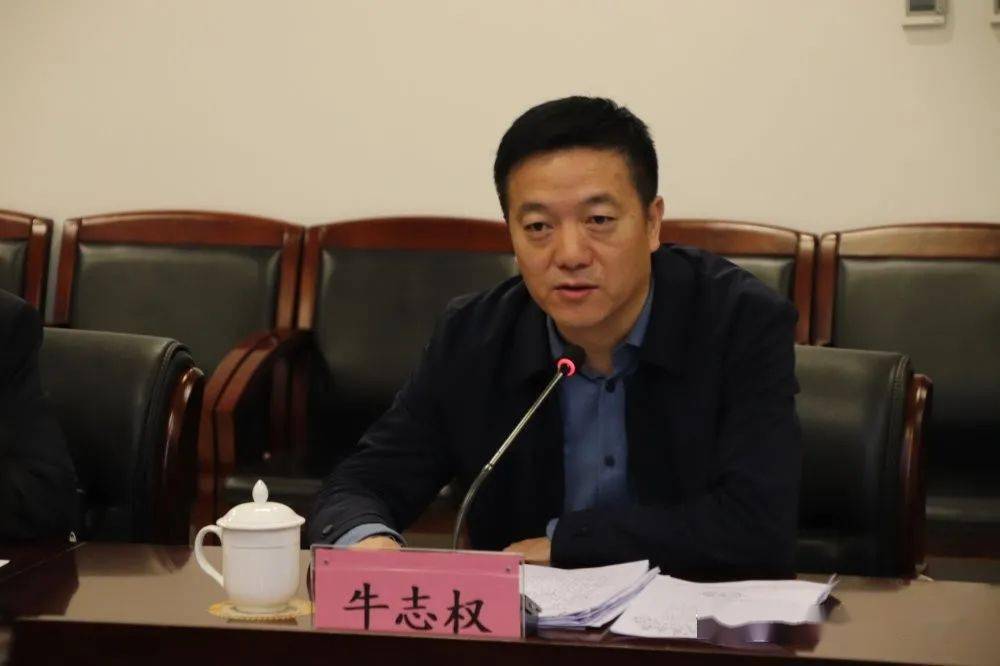 签约仪式上,吕千军和王利功分别代表宝鸡市行政审批服务局和延安市