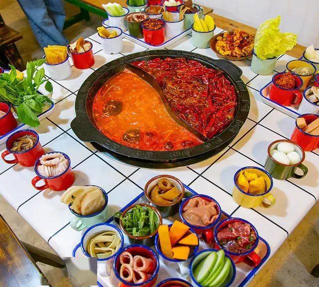 免预约 | 牛市口网红盅盅火锅,68元抢双人chao值套餐,五色盅盅各任选