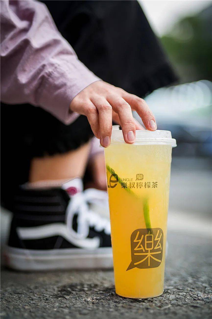 买一送一火爆增城的乐叔柠檬茶终于在福田开店啦