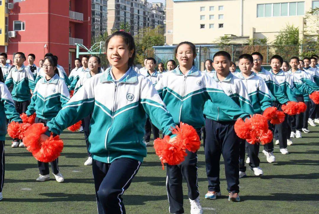 看,他们骑着独轮车来了……_手机搜狐网