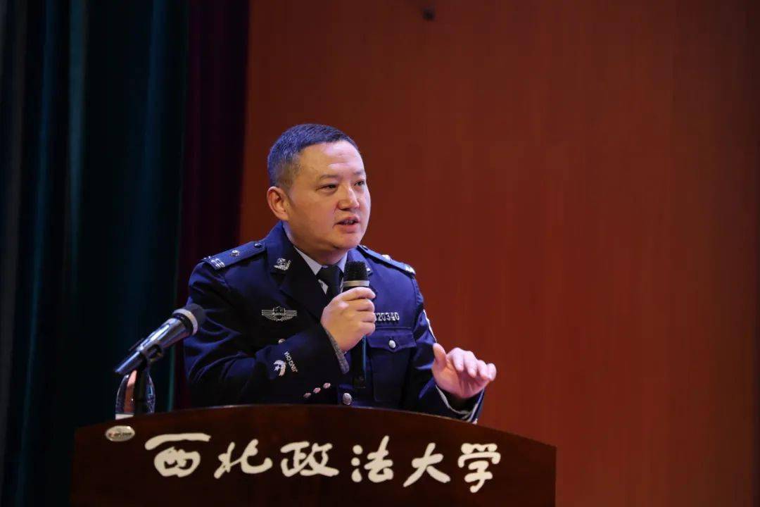 两场讲座我院各年级深入开展校园安全教育