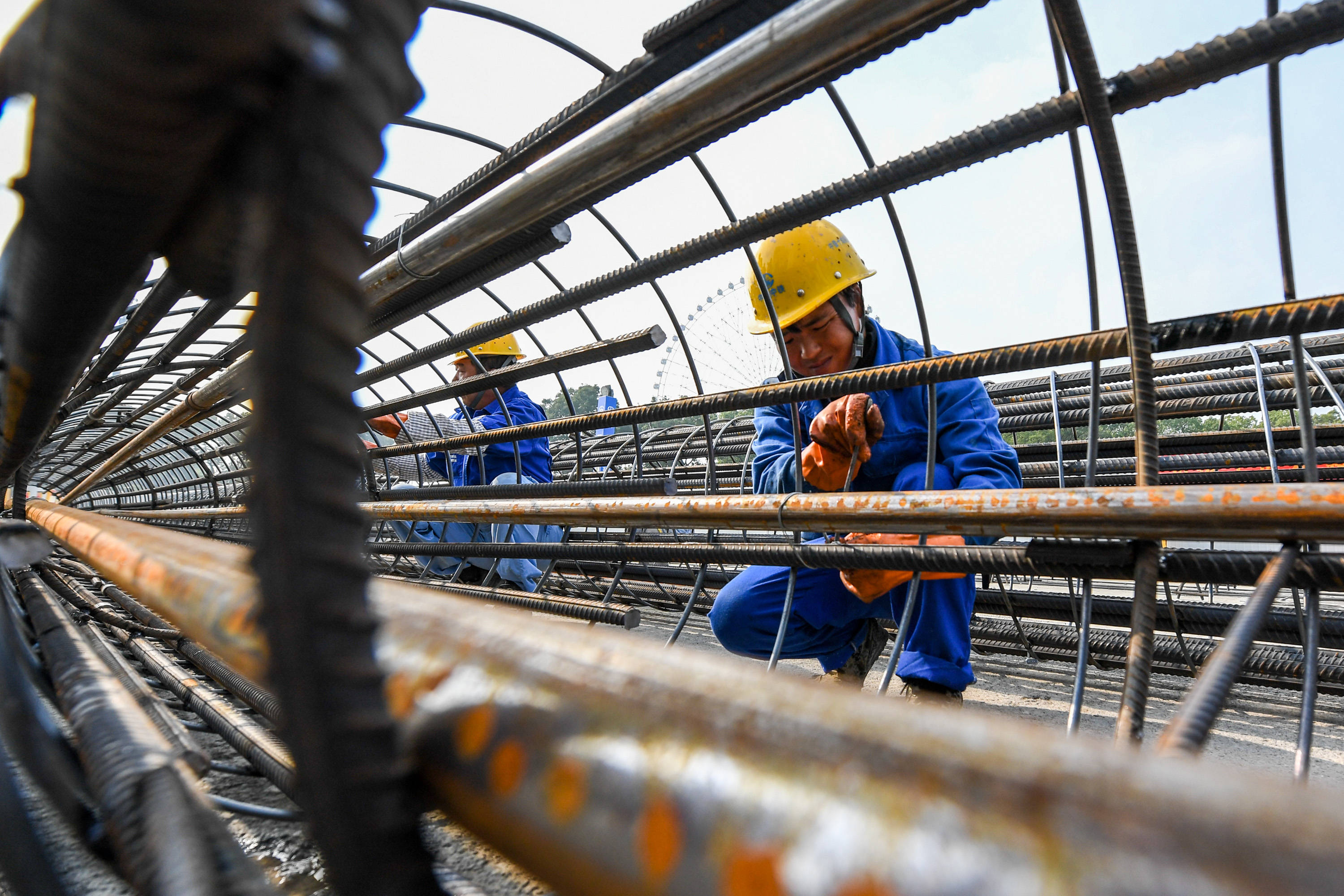 苏州轨道交通施工忙