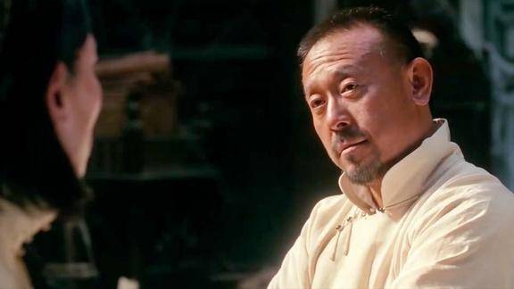 "敢问九筒大哥何方神圣?"剧中经典对白,让人听完纷纷模仿!