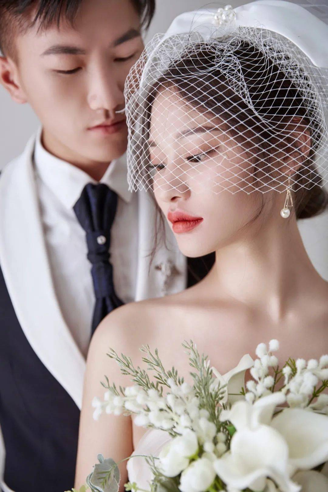 婚纱照头纱篇丨一件具有仪式感的道具