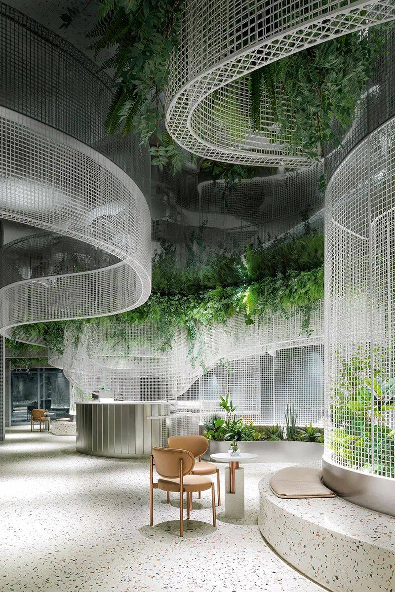 【转发】水上的白色花园:超现实主义咖啡馆打造城市记忆封面-搜狐大视野-搜狐新闻