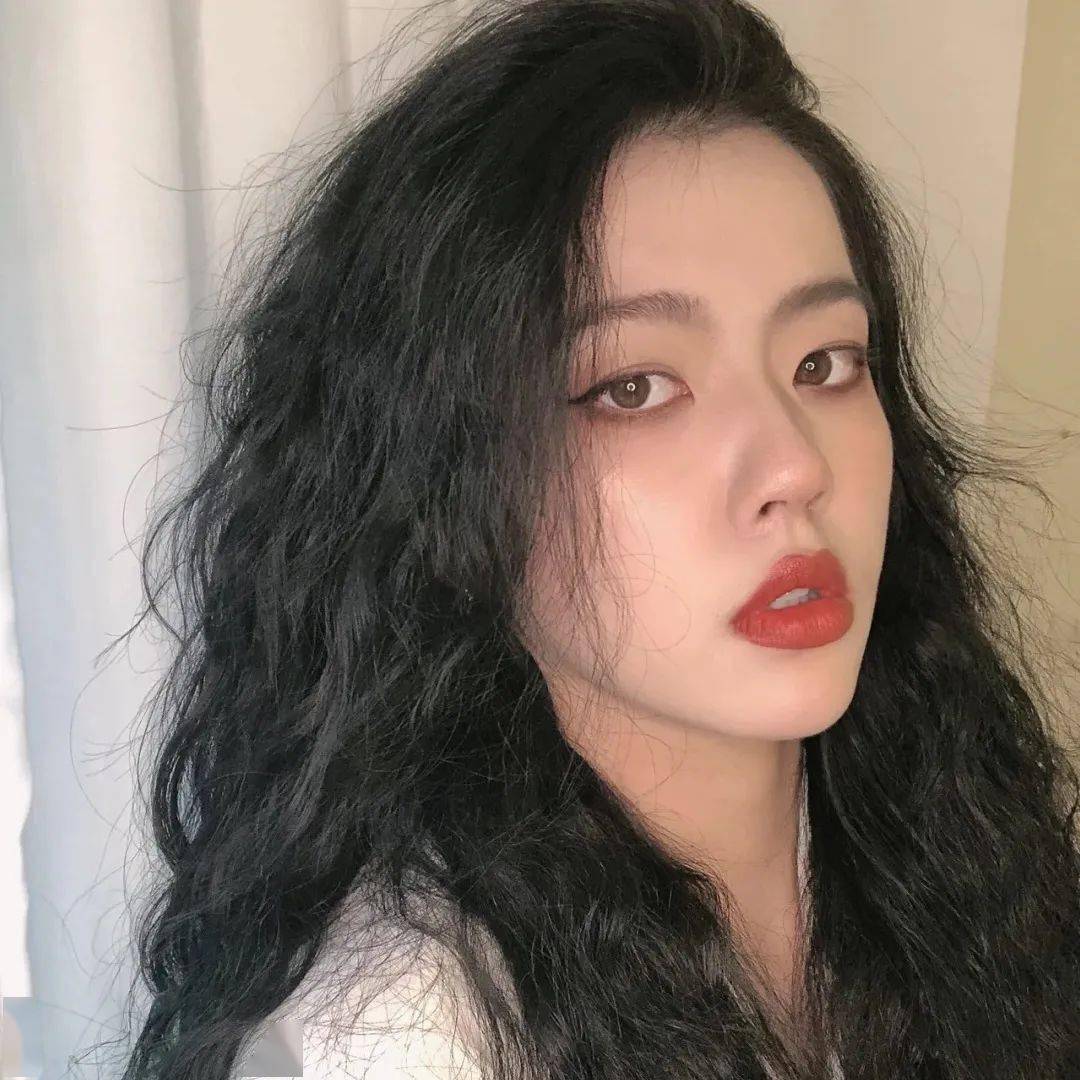 这个冬天不可缺少的小卷毛烫真的很靓仔哦