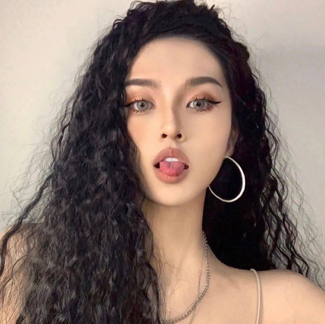 这个冬天不可缺少的小卷毛烫真的很靓仔哦