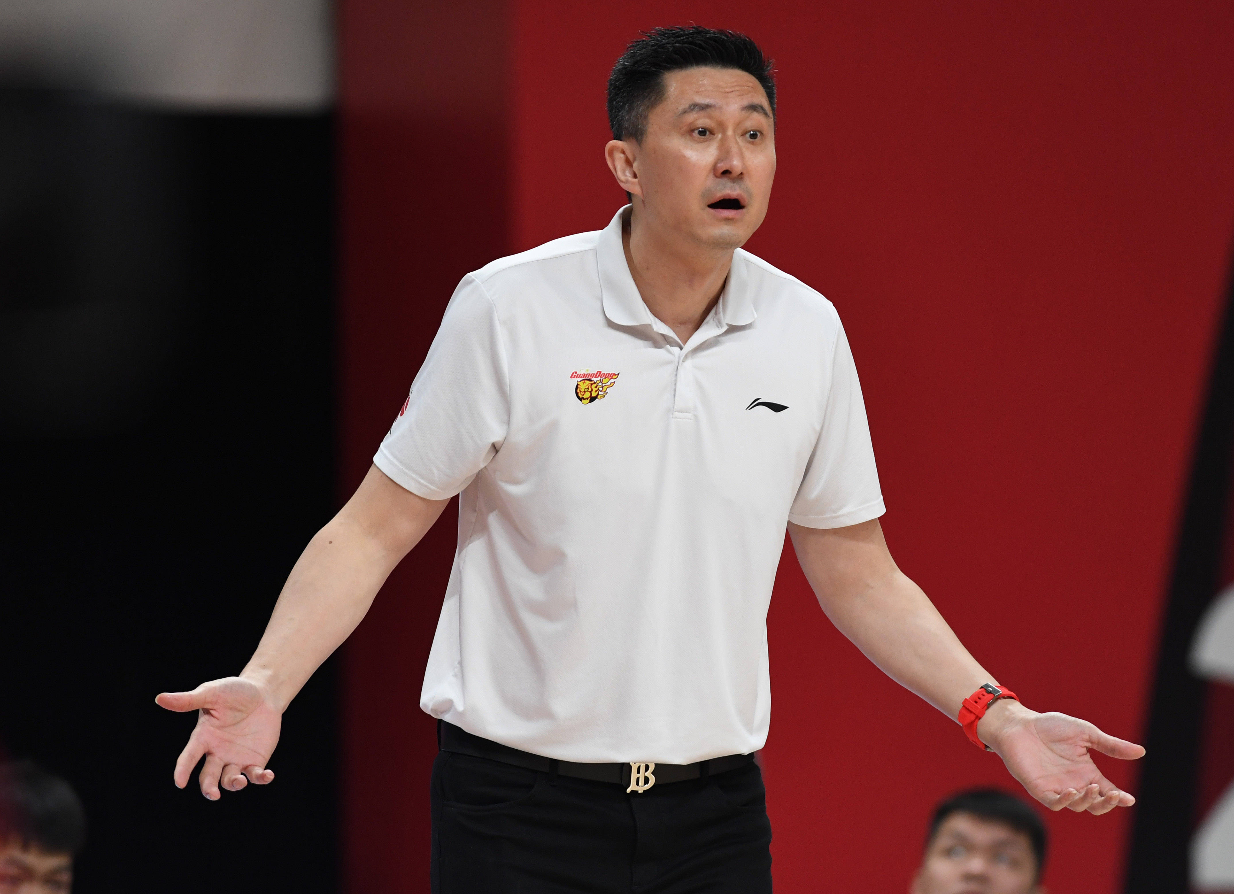 篮球cba第一阶段浙江稠州金租对阵广东东莞大益