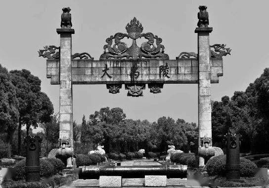 荣誉象征|古代牌坊_手机搜狐网