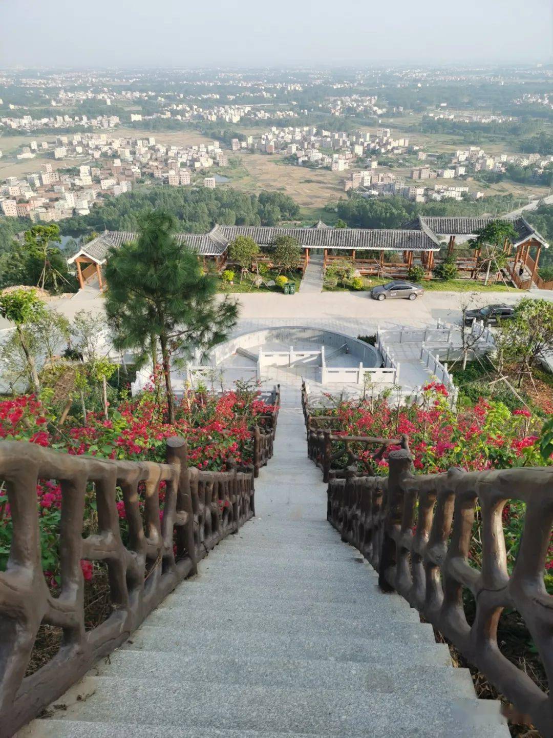 宋丹青到化州市石龙山森林公园调研项目建设