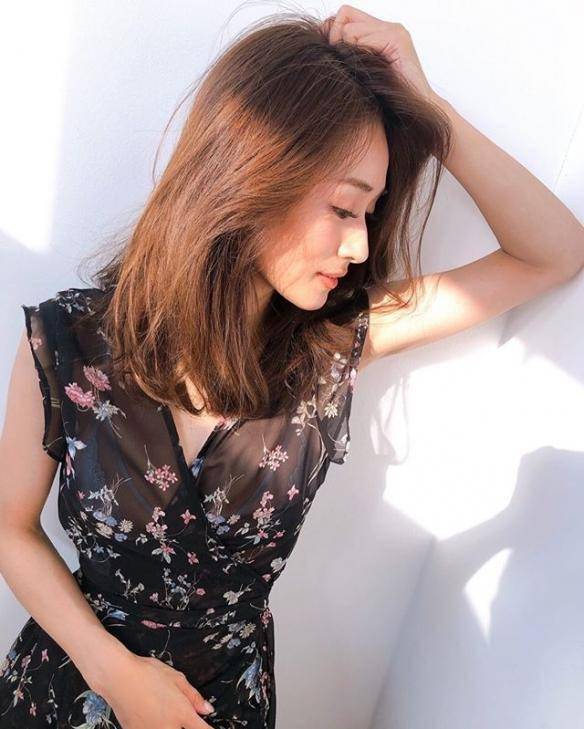 姐姐好美一字马美女フミカ纤腰欧派让人遐想无限