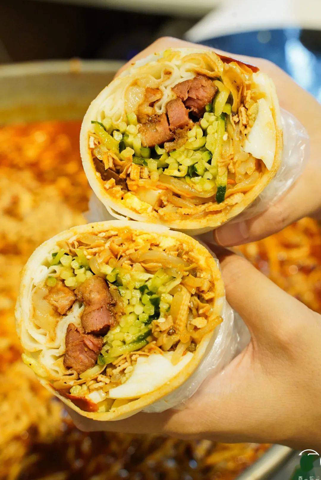 一份肉多加4—6块钱,立刻让卷馍变身肉食战士的最爱!