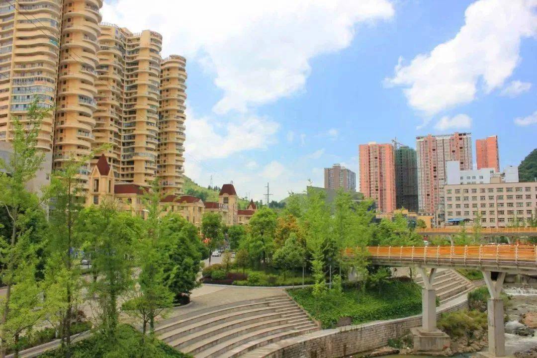 决战决胜幸福满园六枝特区脱贫攻坚工作纪实附视频