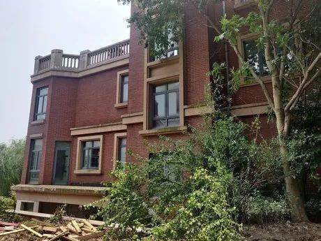 6丹阳市界牌镇界牌新村别墅房地产(岛上房号8-19)拍品信息:起拍价