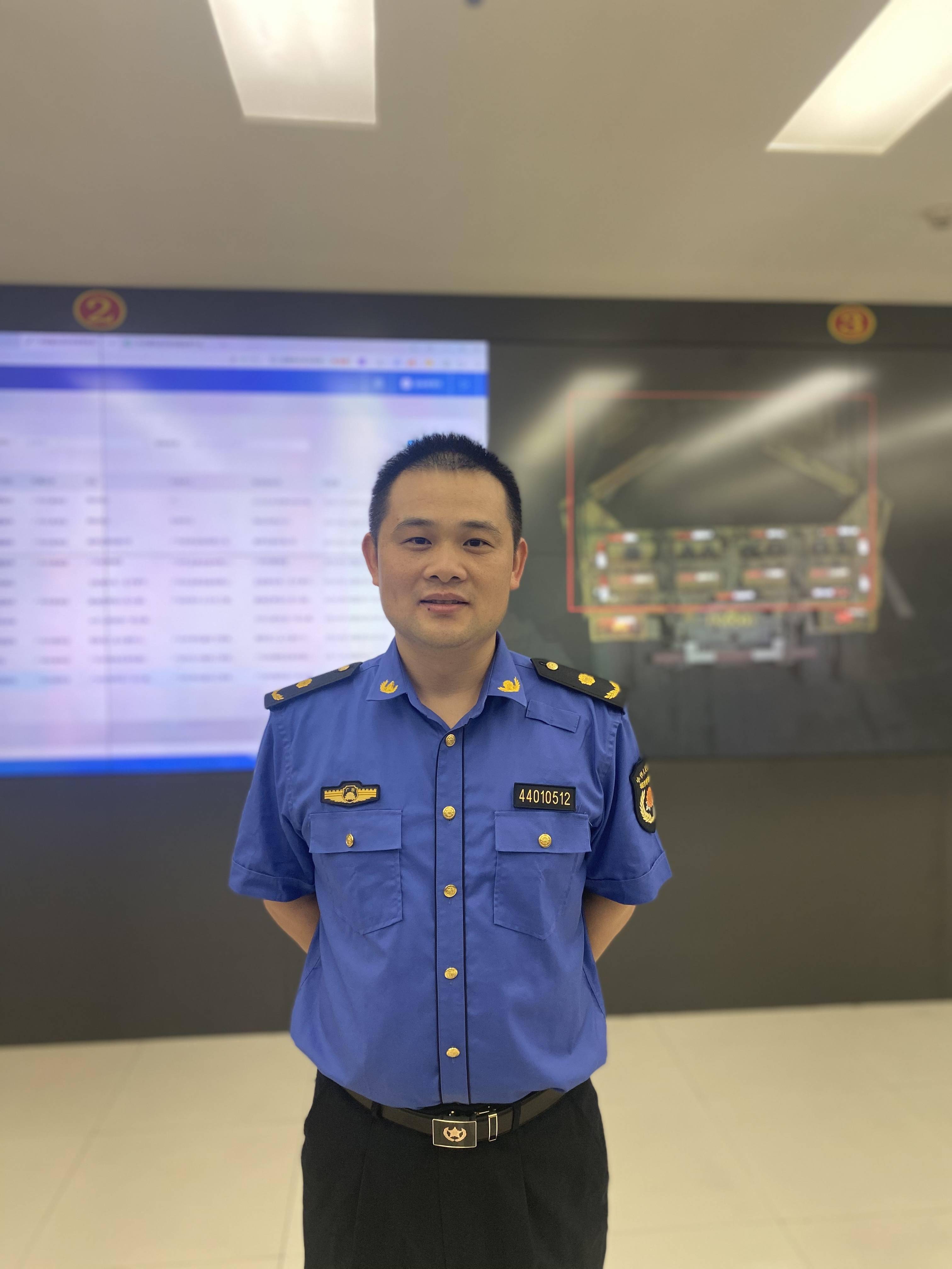 姚峰实地巡查是城市管理和综合执法的重要工作方式之一但在疫情防控