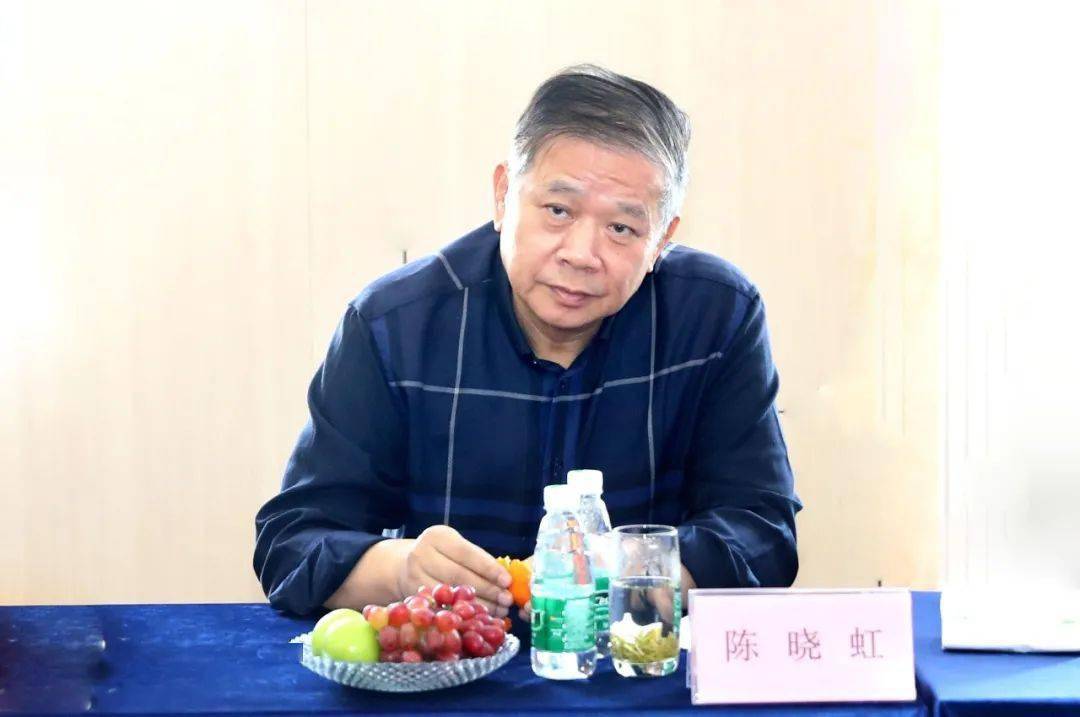 【商会】秘书长陈晓虹一行走访副会长李方明企业,鼓励他:做特色企业