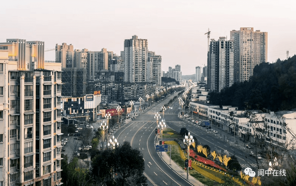 经历几十年的时间积淀,成就了阆中今天的巨变,如若聚焦阆中的新城区