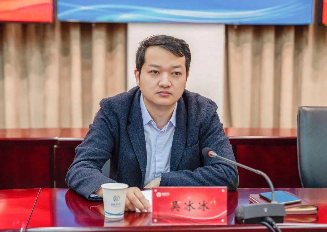 团市委书记吴冰冰,副书记周滢,市应急管理局四级调研员杨照信出席活动