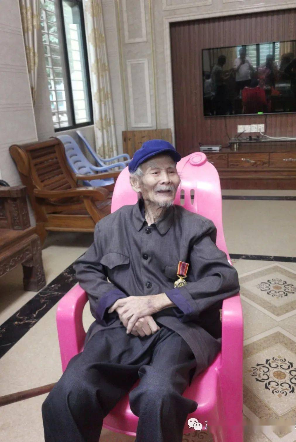 观珠商业促进会廖寿伦老会长亲自率队到这条村,慰问抗美援朝老战士