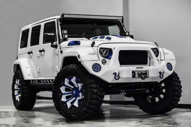 白色jeep牧马人爆改