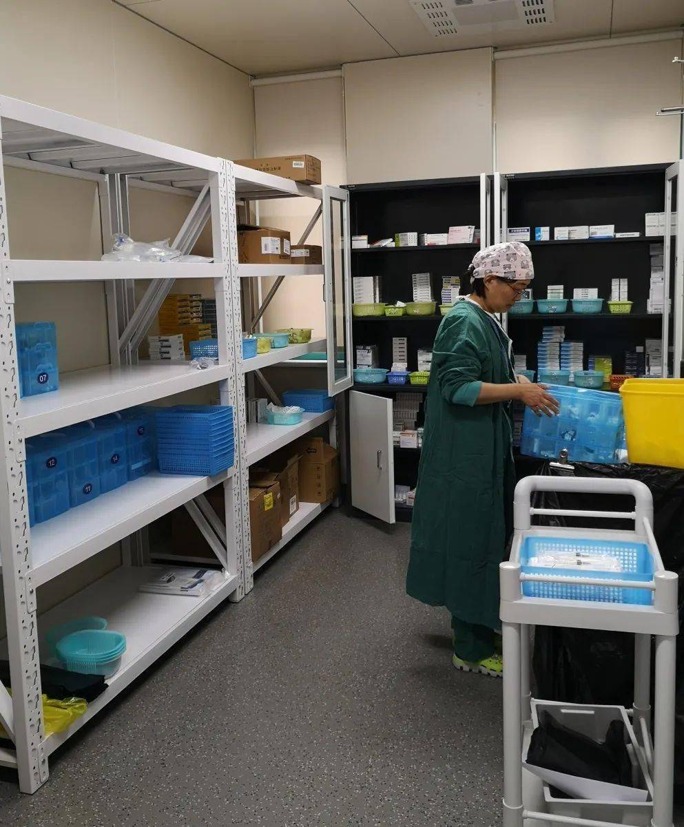 【科室动态】住院中心药房顺利搬迁