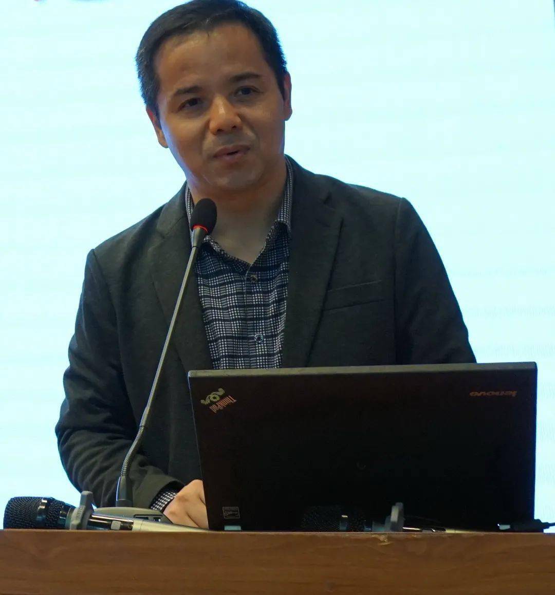 2020年11月13日下午,我校教科室特邀请了杭州师范大学硕士生导师周俊