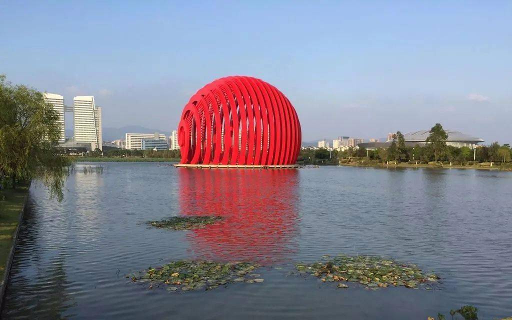 长峙岛就在眼前舟山日报/舟山广电/浙报传媒当你连续经过这三栋大楼