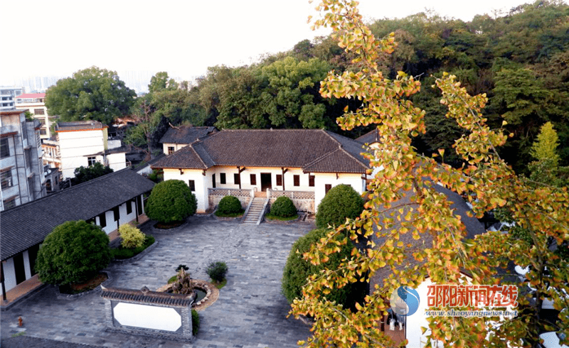 李明灏将军别墅全景