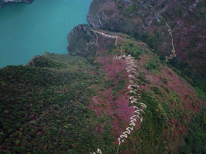 徒步长江三峡,走进巴风楚韵的秋天—徒步三峡之巅