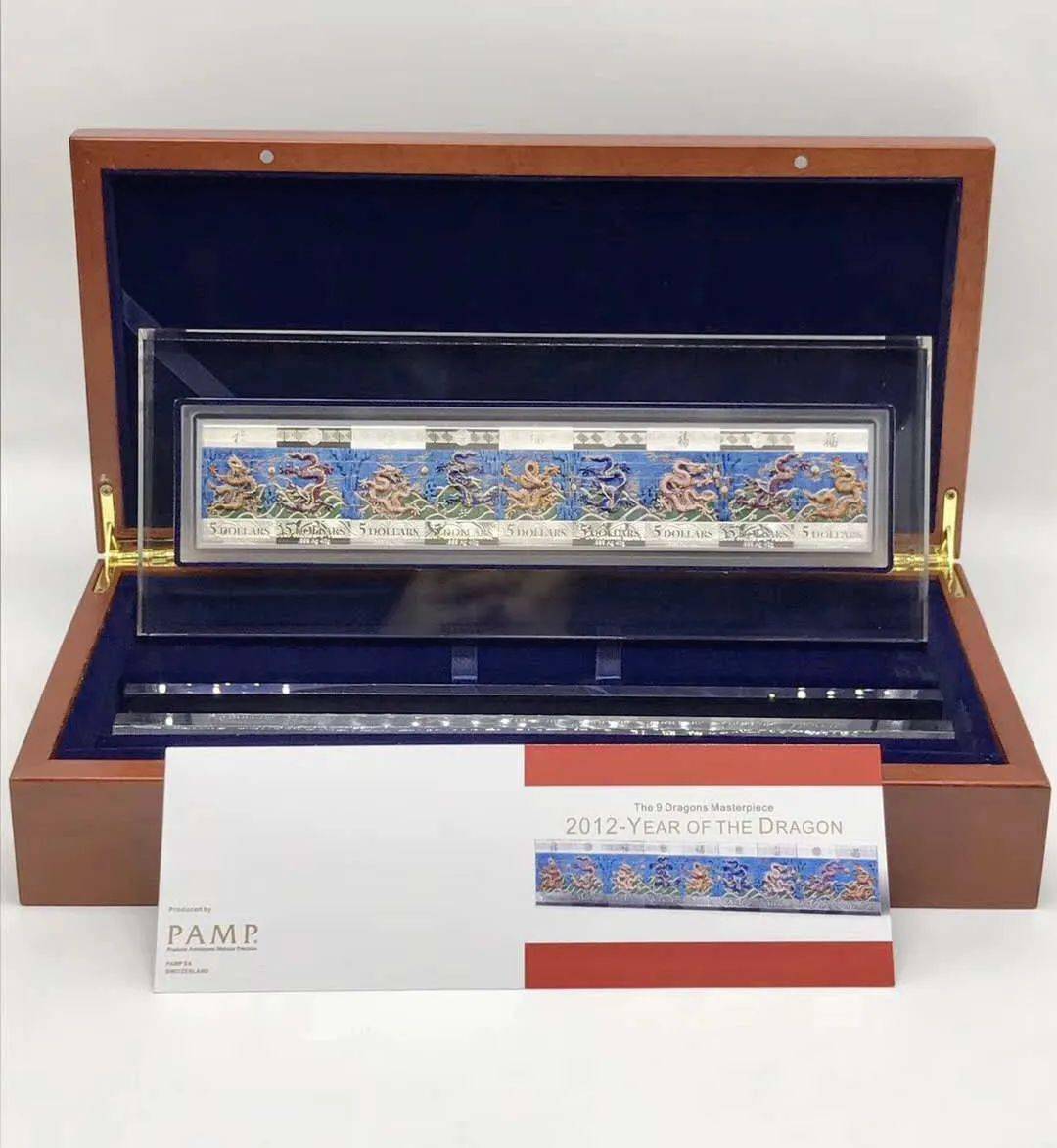 超值纽埃九龙壁彩色银币可做摆件