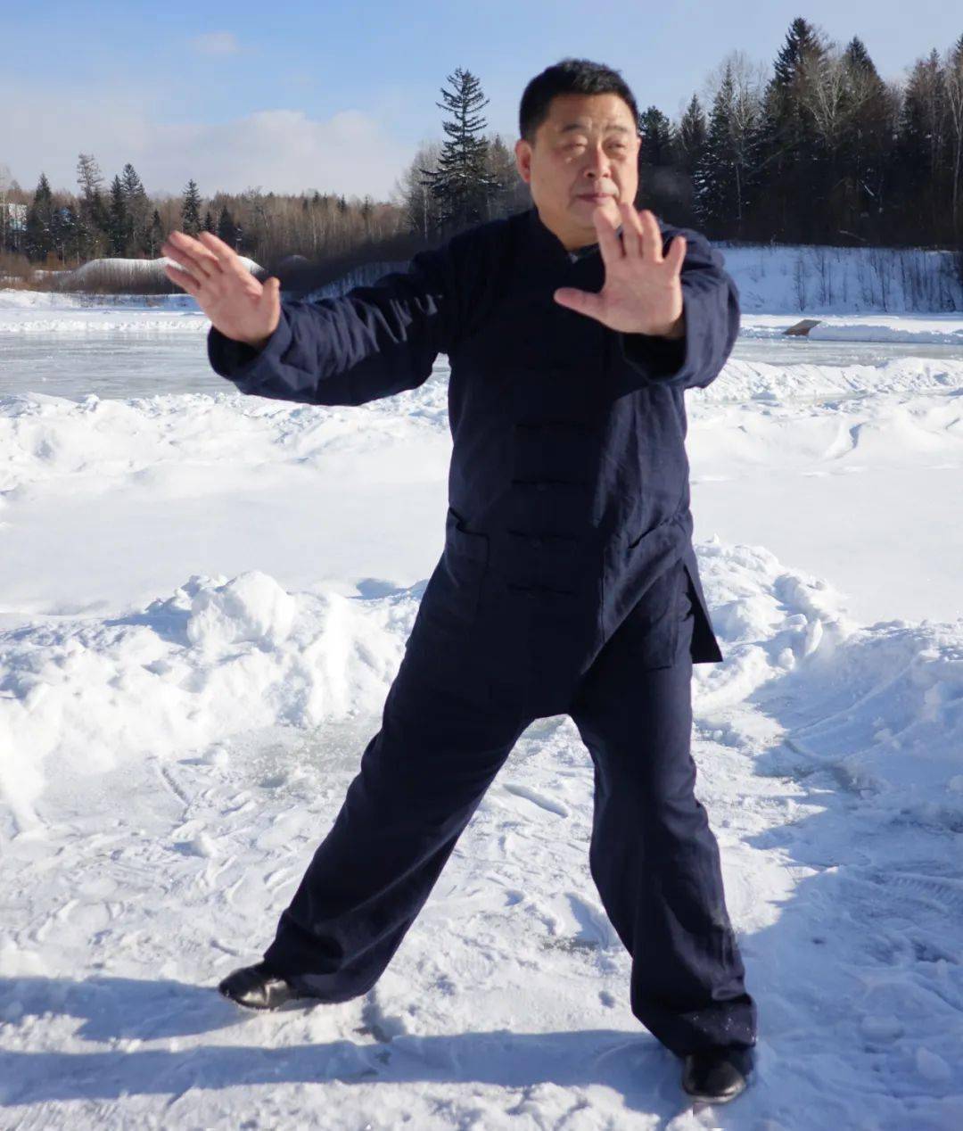 太极秒杀冰雪酷爆的功力范儿